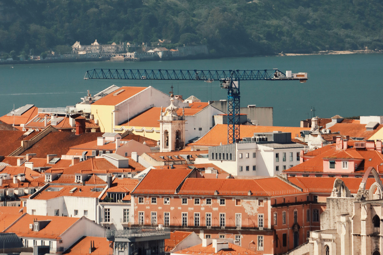 Visit of Lisbon in French. Small group (10 max)! Follow me! Visite Goupe privée de Lisbonne!