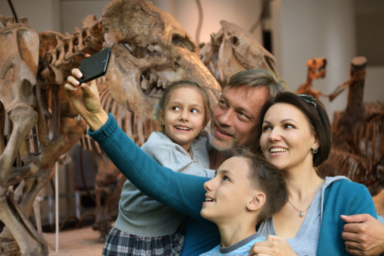 Londres: Museo de Historia Natural Franja horaria de entrada y audioguíaTicket de entrada con guía portuguesa en la aplicación