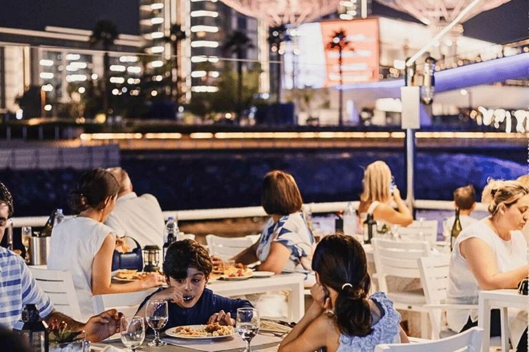 Dubai: Marina Premium Dinner Cruise with Unlimited Drinks Upper Deck without transfers