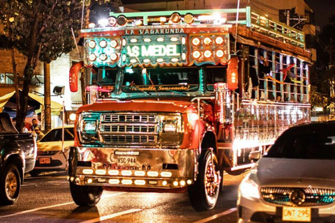 Medellín: Combo Tour to Guatapé + Night Citytour Medellín: Combo Tour to Guatapé + Night City Tour