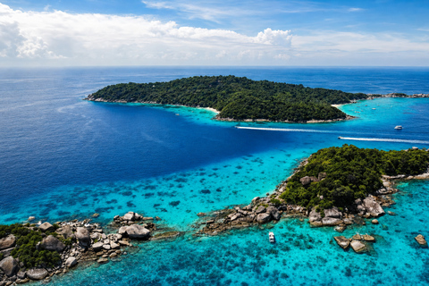 Khao Lak: Similan and Surin Daytrip 2 dives + Hotel Transfer Friday Option — Richelieu Rock