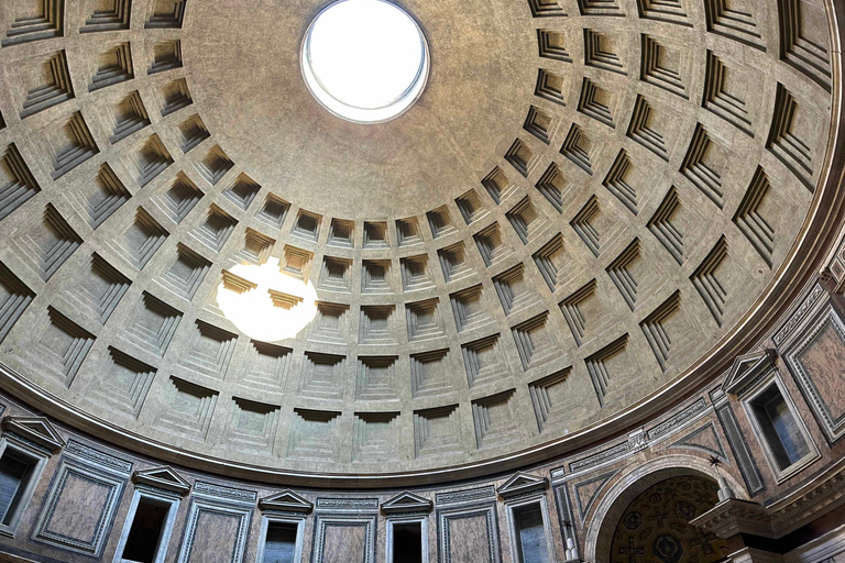 Rome: Pantheon Small Group Tour with Skip-The-Line Entry Private Pantheon Guided Tour in French