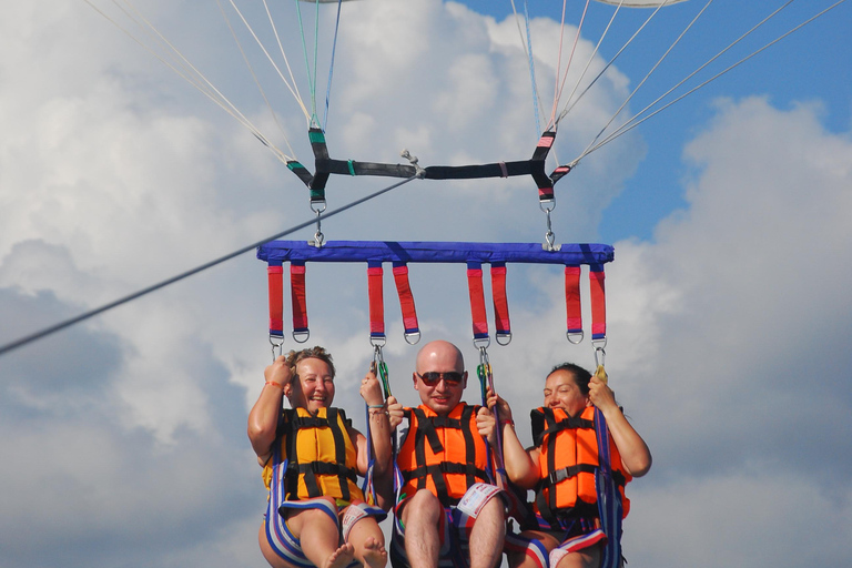 Zweef boven Alanya: Ultiem Parasailing Avontuur!Voor alleenstaande