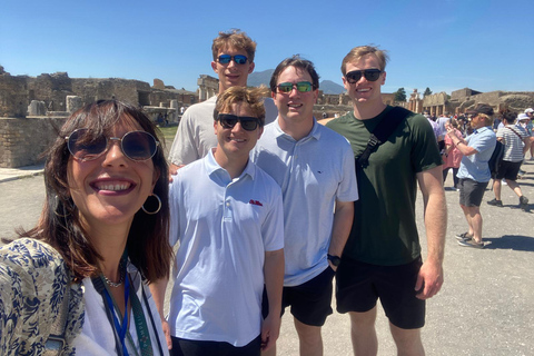 Pompeii: Shared Tour with an Archaeologist plus Skip-the-Line Ticket