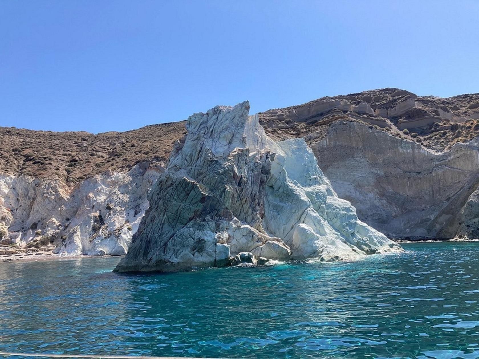 Santorini: Katamaran-Touren rund um die Vulkaninsel