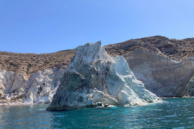 Santorini:Cruceros en catamarán por la isla volcánica.