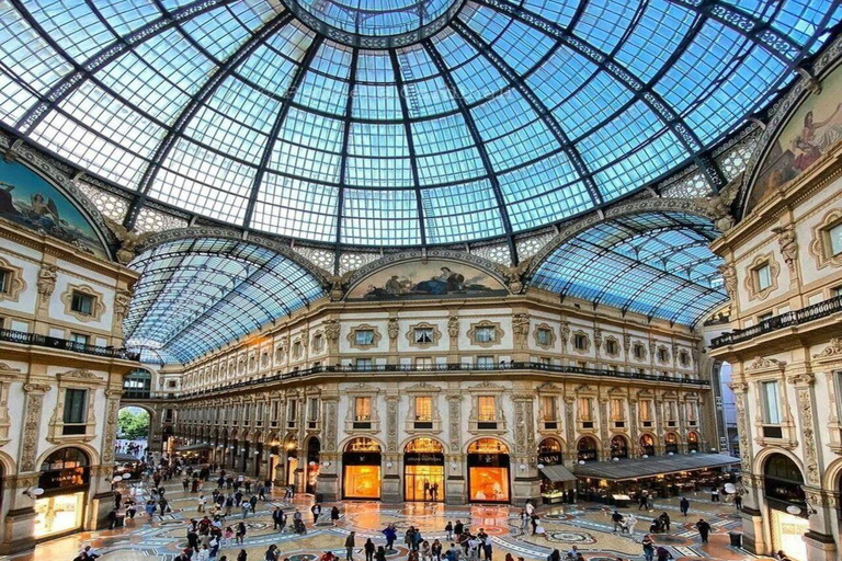 Milano: Luxury Duomo Fast-Track Entry with Lift to Terraces