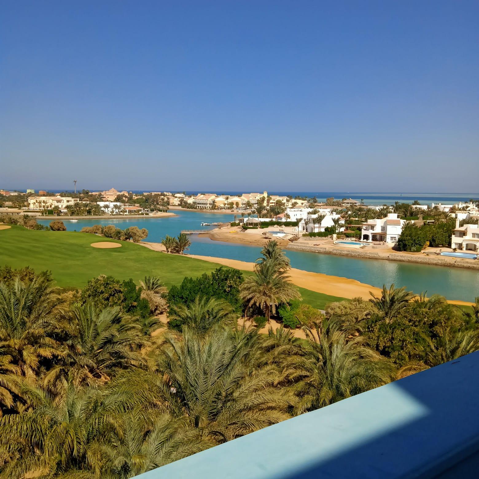 Hurghada: El Gouna Städtetour mit Boot & Tuk-Tuk privat