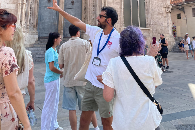Valencia Old Town: Guided Tour in German with an Official Guide (Small Group) Valencia Old Town: Small Group City Tour in German