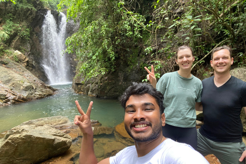 Colombo: Rathnapura Gem Mining Tour with Lunch 3 PAX