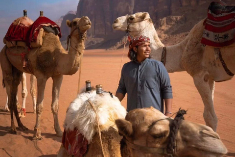 Wadi Rum: 2-Hour Jeep Tour with Bedouin Tea & Desert Views