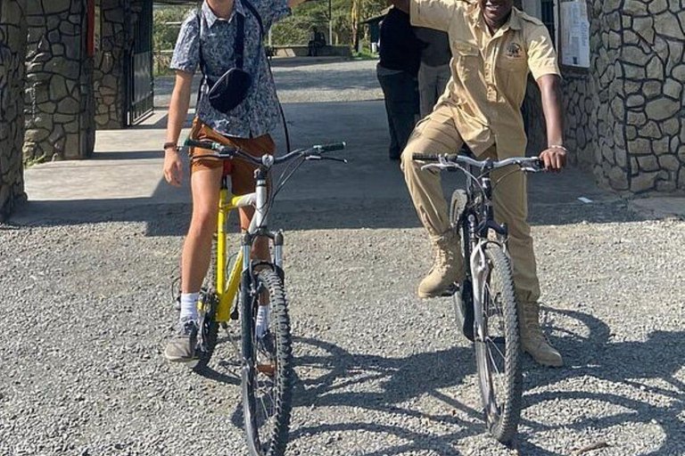 Nairobi: Hell's Gate National Park and Lake Naivasha Tour