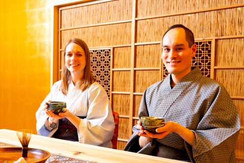 Sapporo: Kimono Experience and Matcha Tea Ceremony