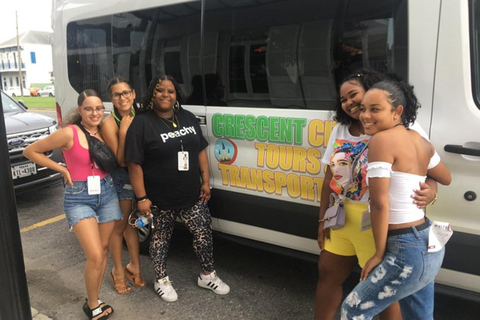 Von New Orleans aus: Whitney Plantation und Airboat Tour ComboWhitney Plantation und großes Airboat mit bis zu 18 Personen