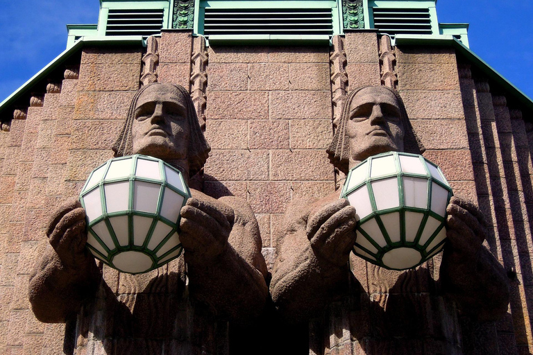 Helsinki: Guided Walking Tour of the Must-Sees with a French-Speaking Live Guide