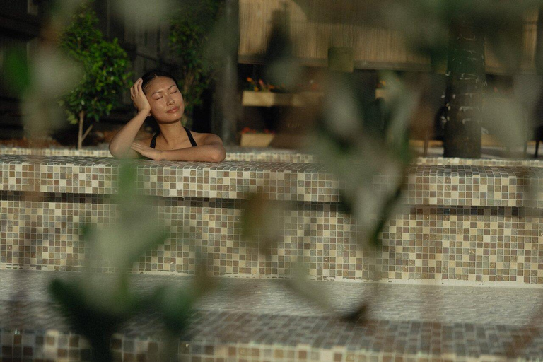 Taupo: Natural Thermal Springs Day Pass, Adults Only