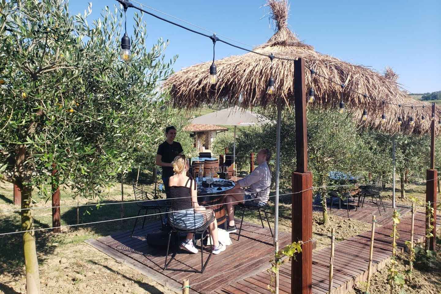 두러스: 역사와 와인이 만나는 곳