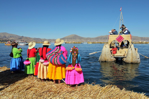 &quot;Von Cusco aus: Uros &amp; Taquile Tour mit traditionellem Mittagessen&quot;Von Cusco aus: Unvergessliche Uros Insel und Taquile Tour mit