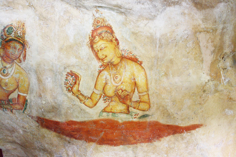 Habarana: Polonnaruwa, Sigiriya and dambulla day tour