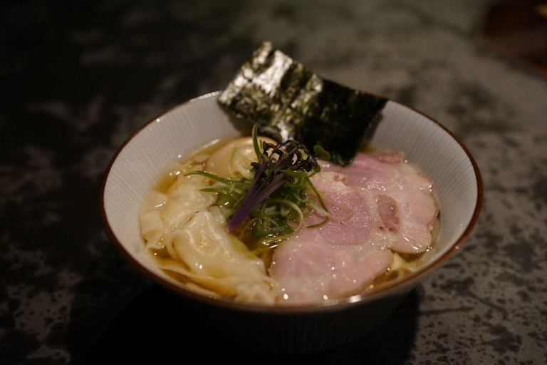 Sapporo: Ramen Tasting Tour with 3 Mini Bowls of Ramen