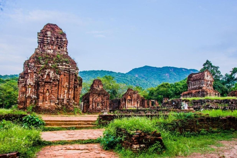 From Da Nang: My Son Sanctuary Sunset Tour & River Cruise