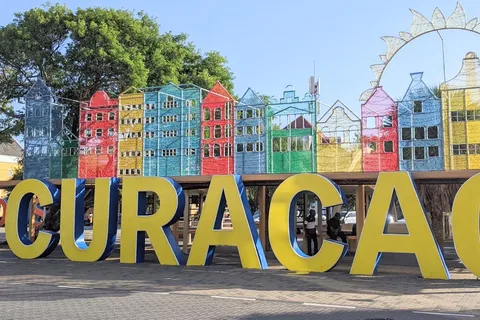 Willemstad: Highlights of Lively Districts Guided Walk