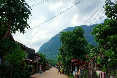 Luang Prabang: 3-Day Nong Khiaw Hiking and Kayaking Tour