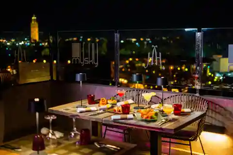 Marraquexe: Jantar e música no rooftop MySky Hivernage