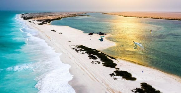 The Grand Tour of Oman - 13-Day Premium Tour Desert, Wadis and Mountains