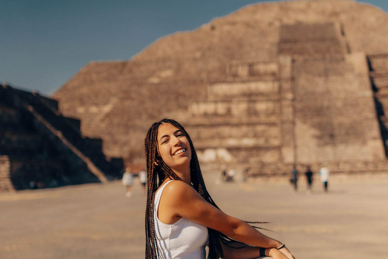 From Mexico City: Teotihuacan Pyramids & Cave Guided Tour