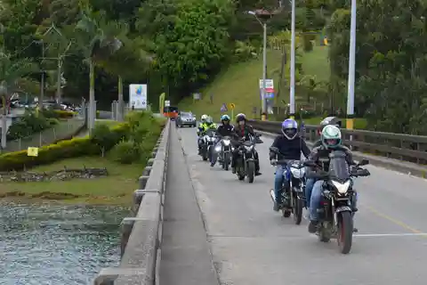 Motorcycle tour from Medellin to Guatape