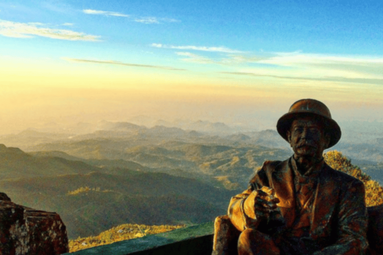 Ella: Hill Country Train Ride & Lipton’s Seat Tuk-Tuk Tour