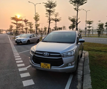 Phong Nha Grot naar Hue Stad: Gedeelde Autoverhuur Service