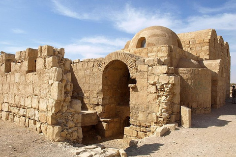 Ammán - Excursión de un día a los Castillos del Desierto y la Reserva del Humedal de AzraqAmmán,Castillos del Desierto,Reserva del Humedal de Azraq BUS ( 10 pax )