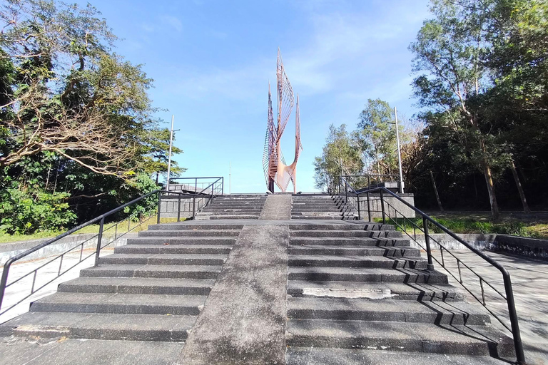 From Manila: Corregidor Island Guided Tour with Lunch