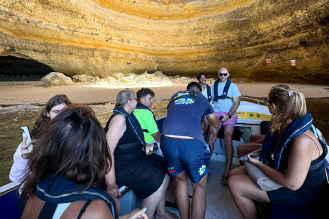 Desde Lisboa: Tour privado al Algarve, cueva de Benagil y Lagos