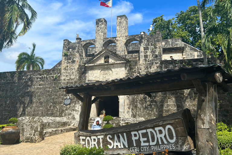 Cebu : Découvrez la ville de Cebu et l&#039;île de Mactan en une journéeVisite privée de la ville de Cebu et de l&#039;île de Mactan