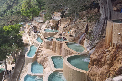 From Mexico City: Day Trip to the Tolantongo Caves From CDMX: Day Trip to the Tolantongo Caves