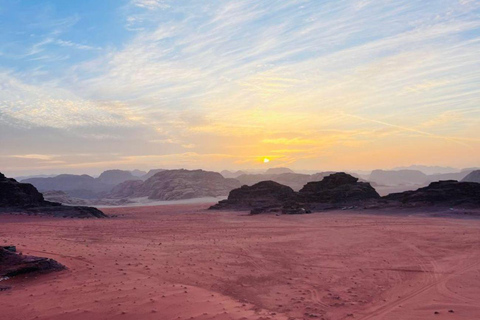 Wadi Rum: 4x4 Jeep Tour with Bedouin Camp Stay & Meals