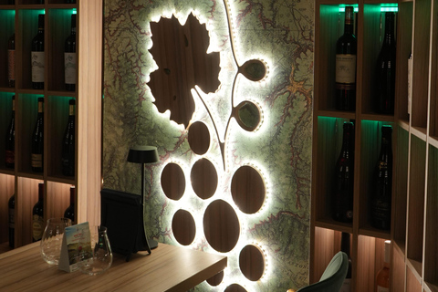 Bucharest: Wine by the Glass, Pairings & Expert Guidance