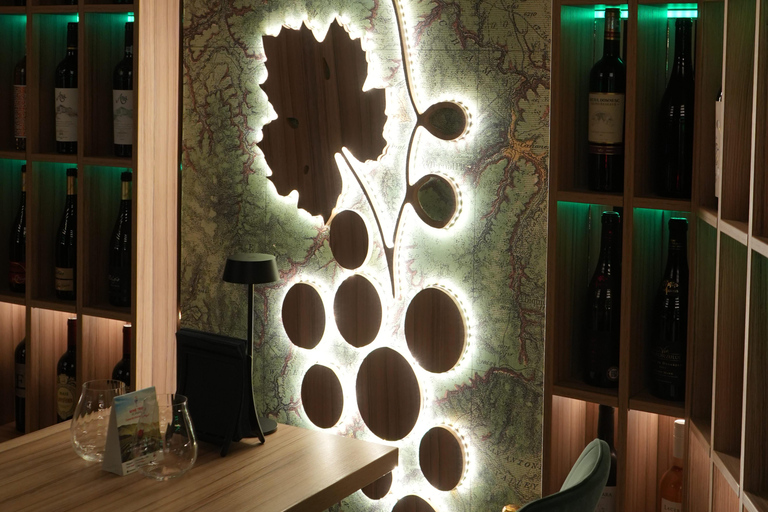 Bucharest: Wine by the Glass, Pairings & Expert Guidance