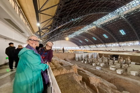 Xi'an: Terracotta Army Mini Group or Private Tour 14-Person Group with Terracotta Entrance Meeting Point