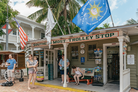 Key West: Excursão de 12 paradas no Old Town Trolley Hop-On Hop-OffBilhete de bonde de um dia para a cidade velha