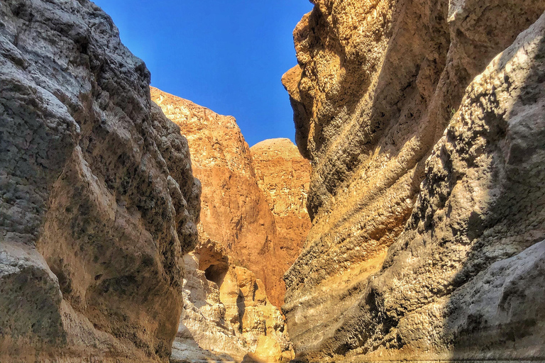 De Mascate: 5 dias de passeio pela cidade, Wadis e desertoCidade, Wadis e Deserto