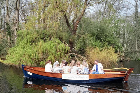 The Hague: individual tickets for an electric boattour!