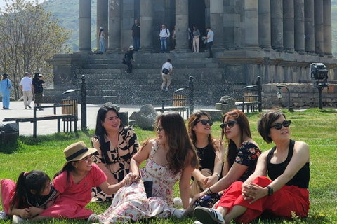 Historische Tour:Garni,Geghard,Sinfonie der Steine,Blick auf den Ararat