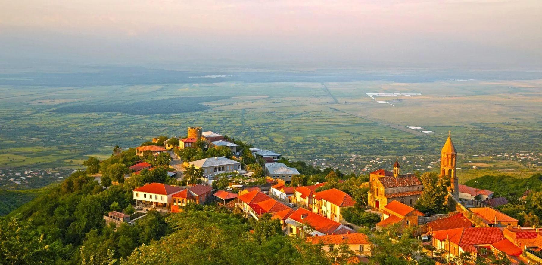 Ab Tiflis: Tour durch die Region Kachetien mit 7 Weinproben
