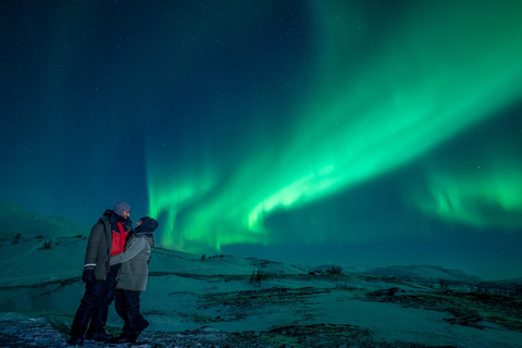 Kiruna: Abisko Northern Lights Tour with photos & transfers