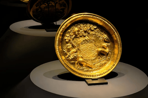 Shanghai Private Museum & Skyline: Gold Artifacts