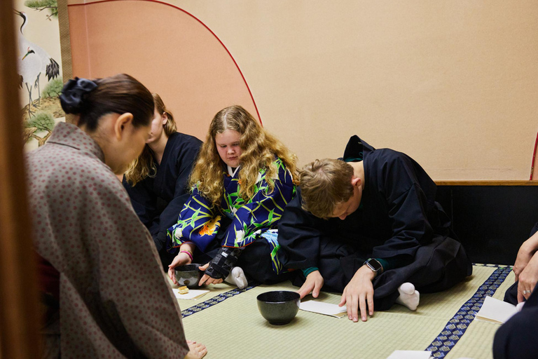 Learn Zen in a class of making tea near Osaka Castle